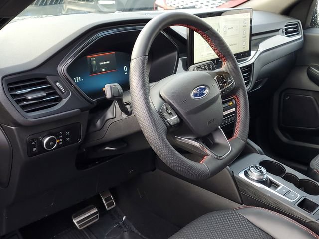 Certified 2023 Ford Escape ST-Line Select w/ Tech Pack #2 image 12