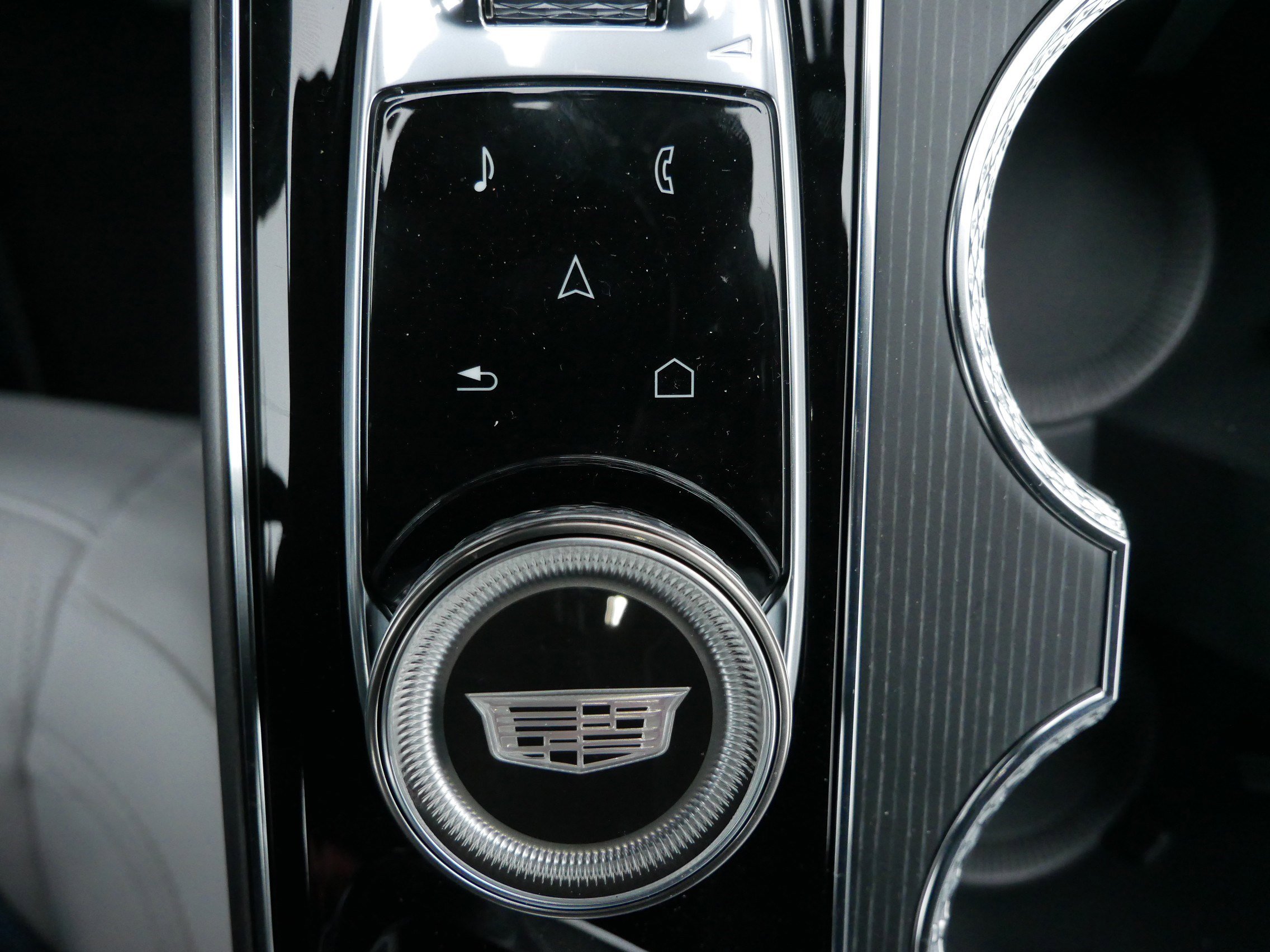 New 2026 Cadillac Lyriq Luxury image 25