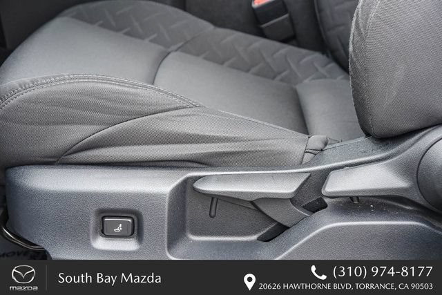 Used 2025 Toyota Tacoma SR5 AWD/4WD image 22