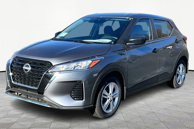 New 2025 Nissan Kicks Play S image 2