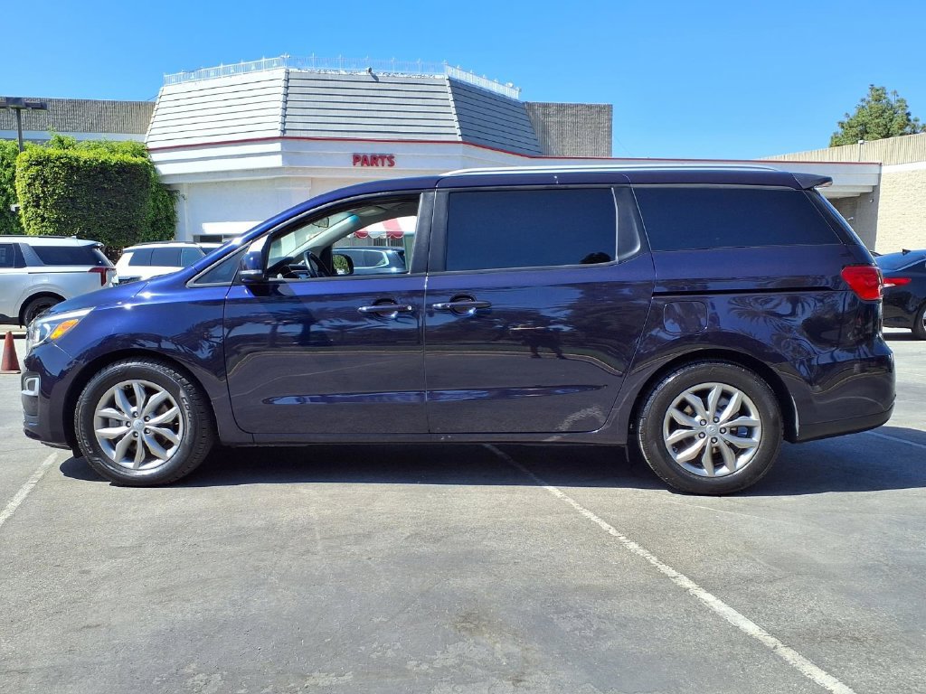 Used 2019 Kia Sedona EX FWD image 3