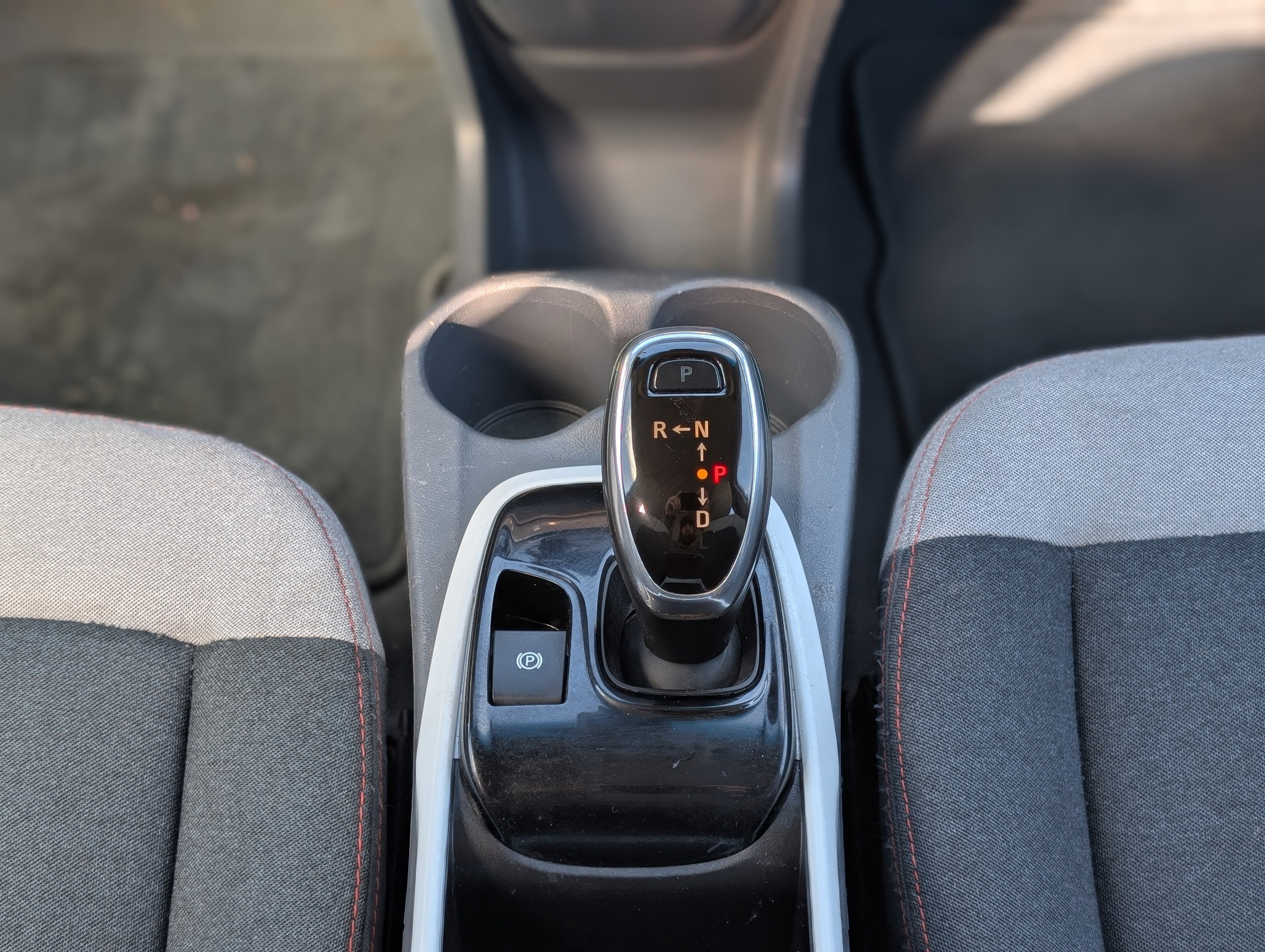 Used 2017 Chevrolet Bolt LT image 23