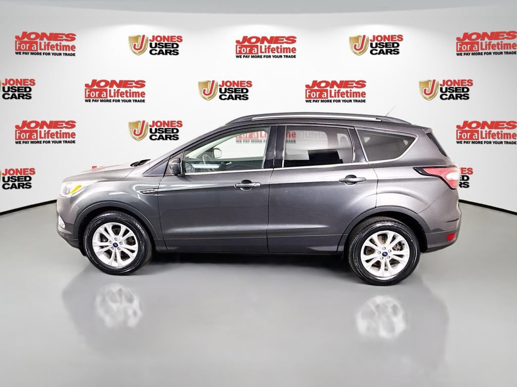 Used 2018 Ford Escape SE w/ Ford Safe & Smart Package FWD image 12