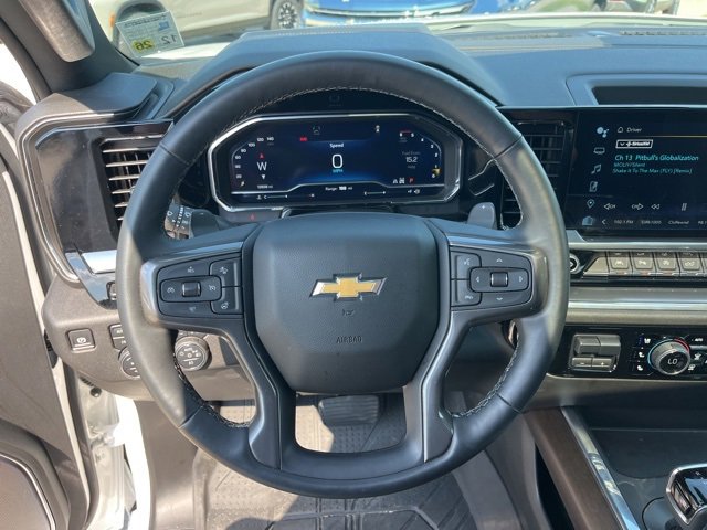 Used 2025 Chevrolet Silverado 1500 High Country w/ Technology Package image 23