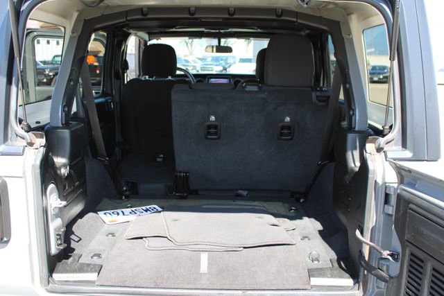 Used 2023 Jeep Wrangler Sport S image 28