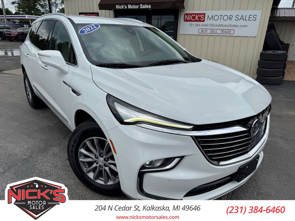 Used 2022 Buick Enclave Essence image 1