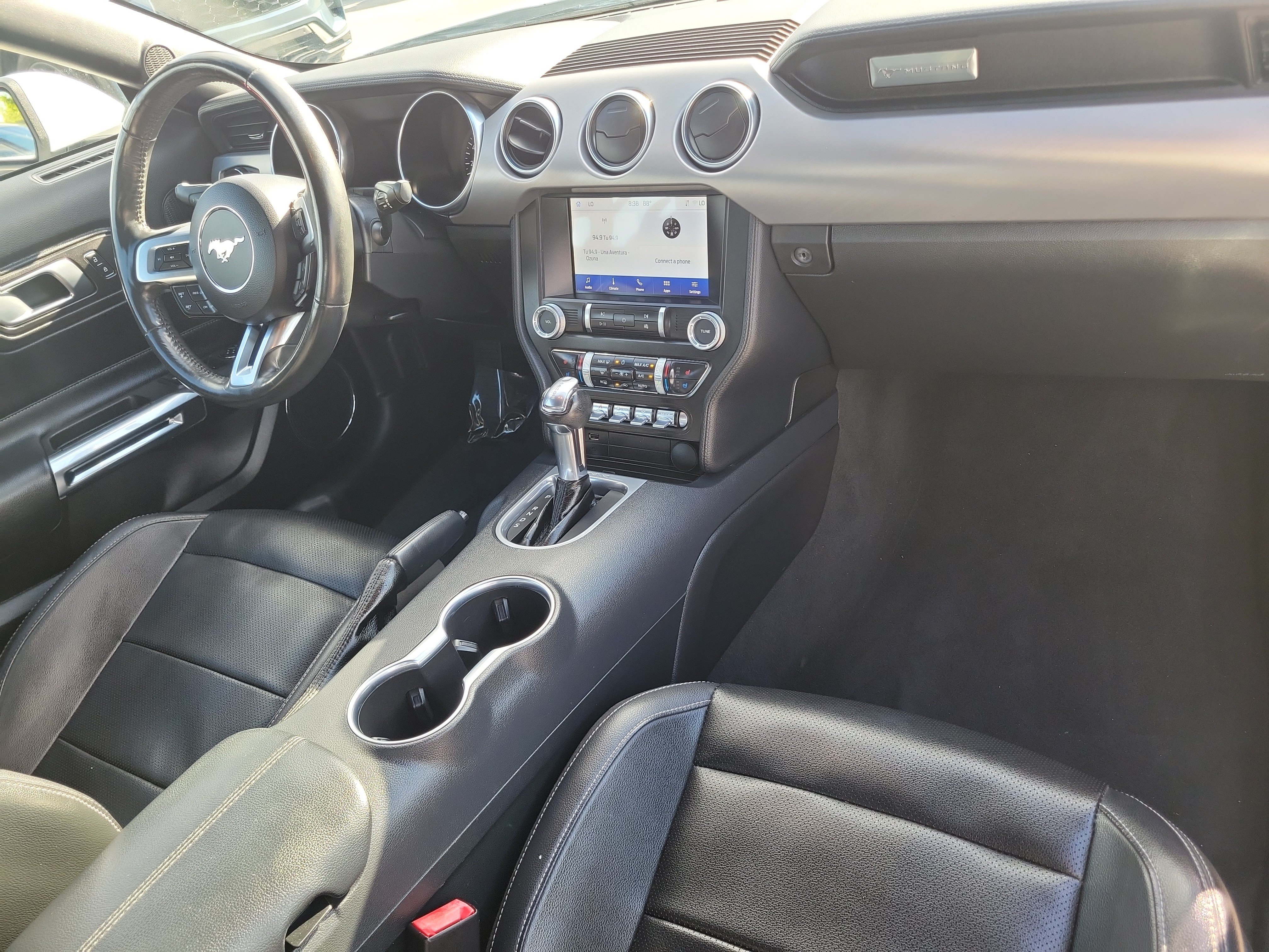 Used 2022 Ford Mustang Premium RWD image 15