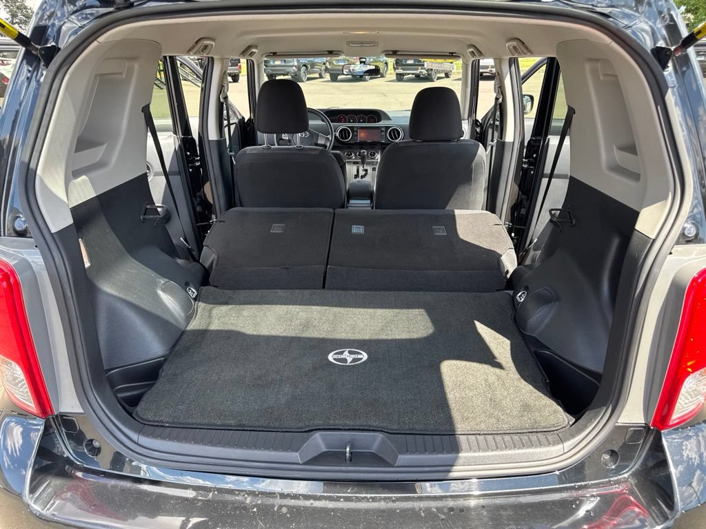 Used 2014 Scion xB FWD image 16