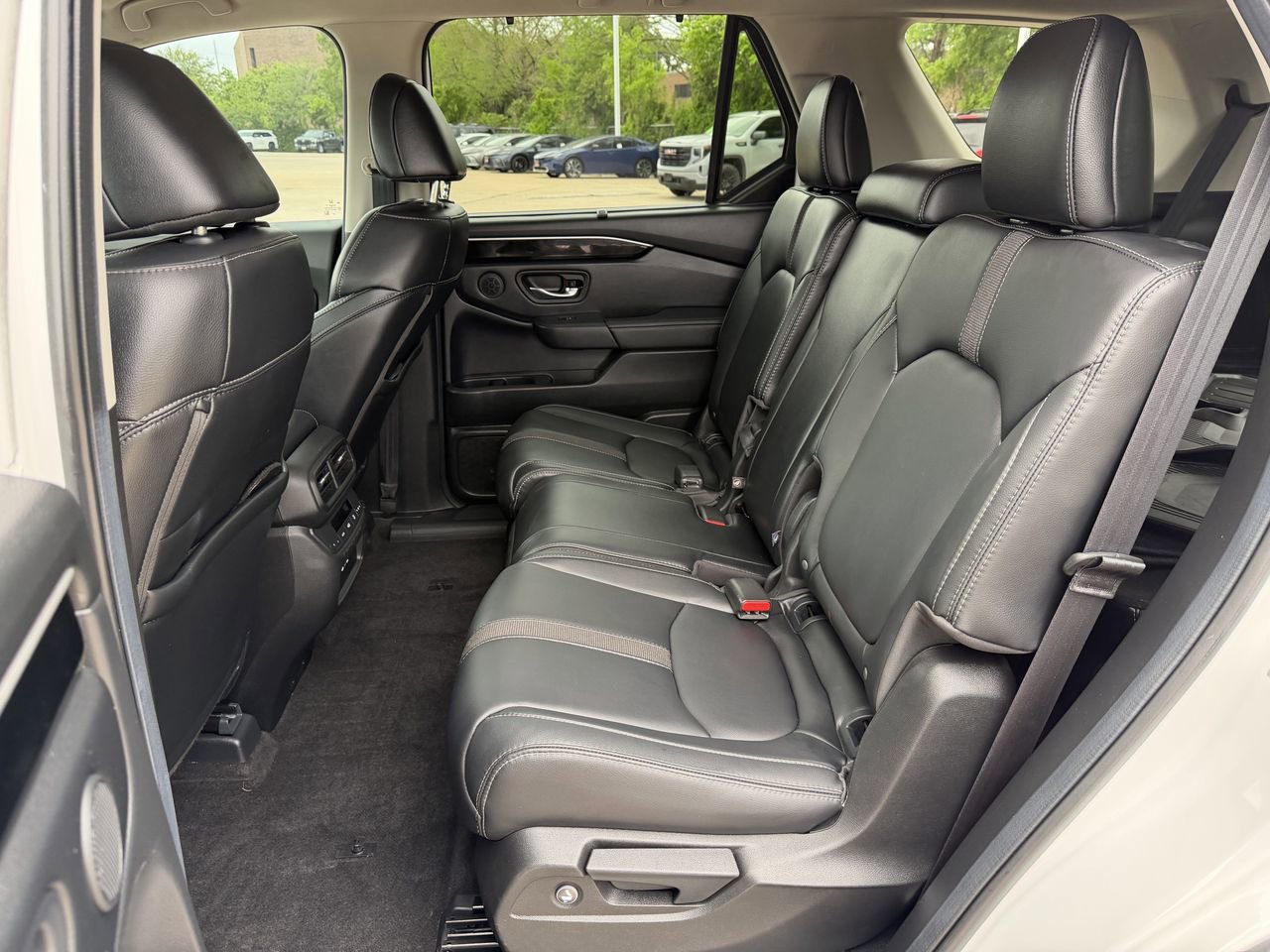 Used 2025 Honda Pilot EX-L image 29