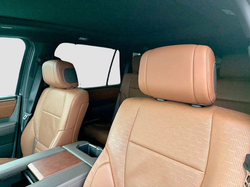 Used 2025 Toyota Sequoia SR5 AWD/4WD image 12