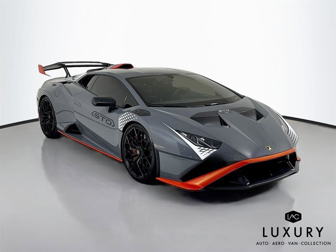 Used 2021 Lamborghini Huracan STO image 6