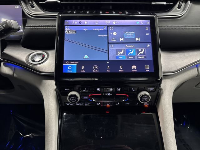 Used 2021 Jeep Grand Cherokee L Overland w/ Advanced Protech Group III image 9