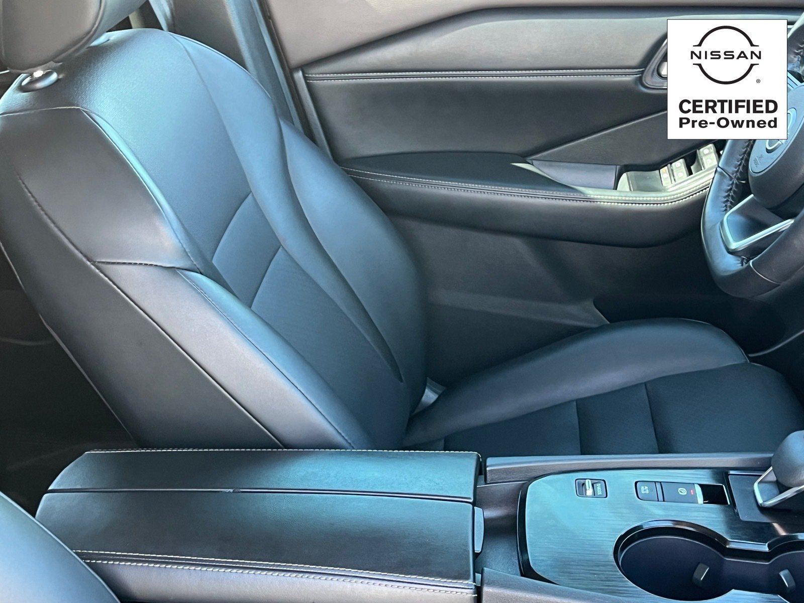 Certified 2023 Nissan Rogue SV w/ SV Premium B Package FWD image 10