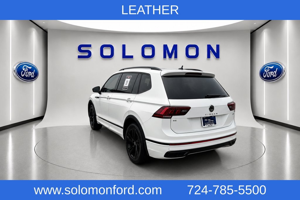 Used 2023 Volkswagen Tiguan SE R-Line FWD image 3