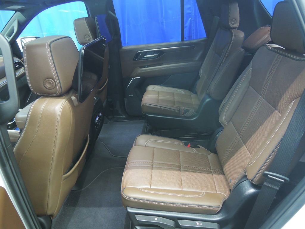 Used 2025 Chevrolet Tahoe High Country image 27