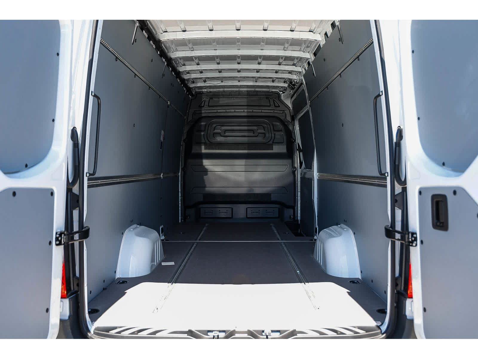New 2026 Mercedes-Benz Sprinter 2500 image 24