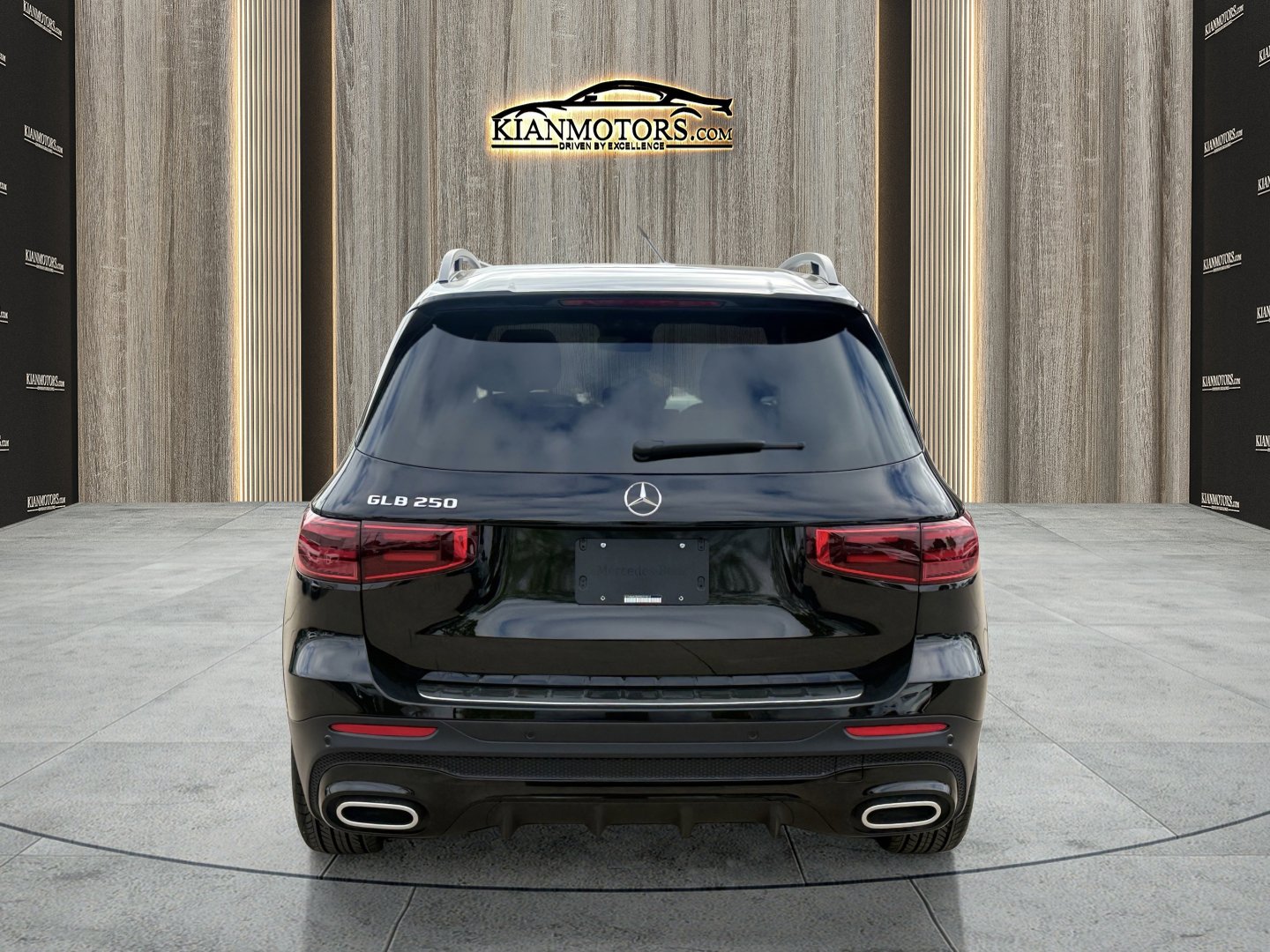 Used 2024 Mercedes-Benz GLB 250 image 6