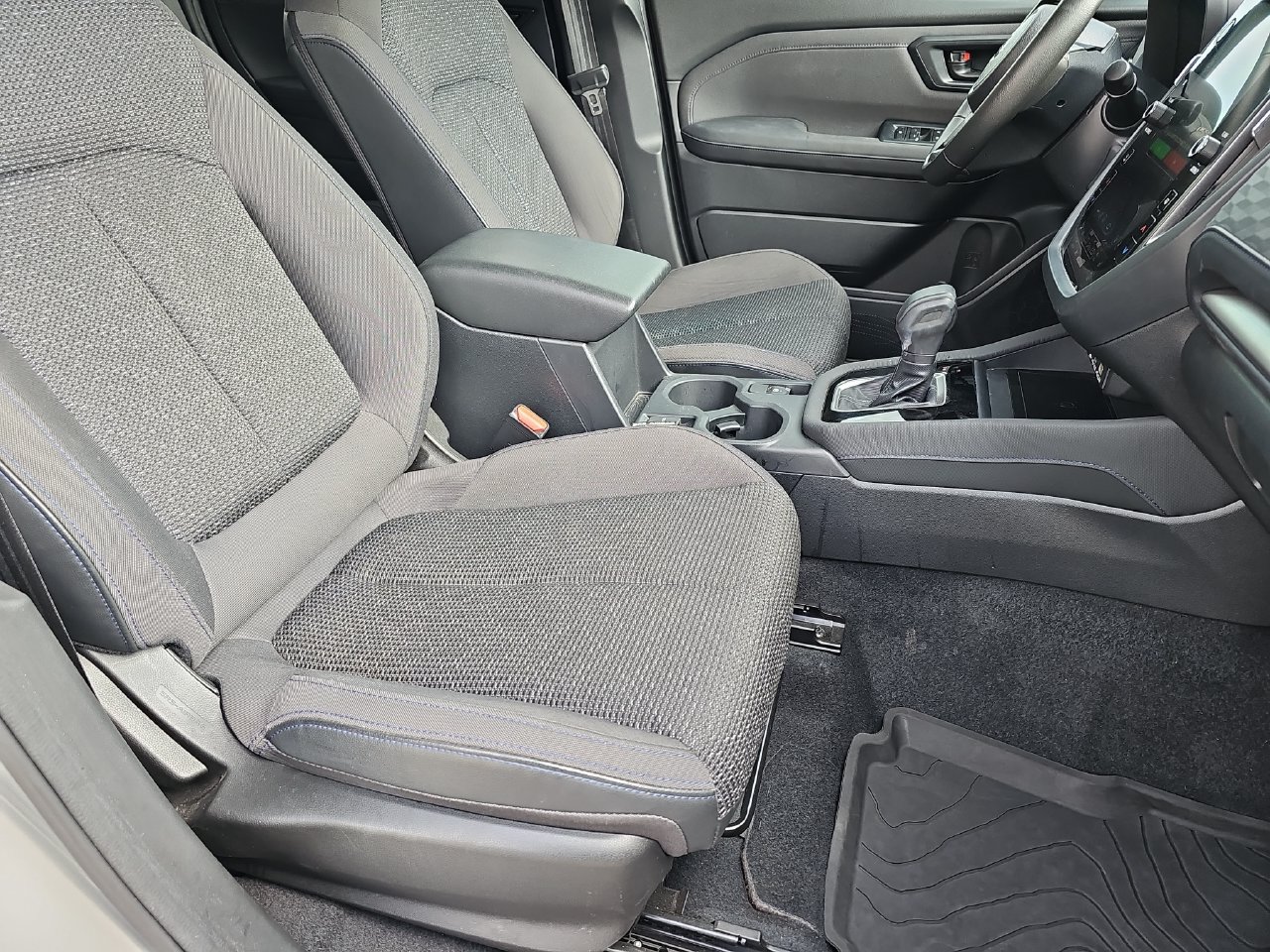 Used 2025 Subaru Forester Premium w/ Convenience Package #1 AWD/4WD image 13
