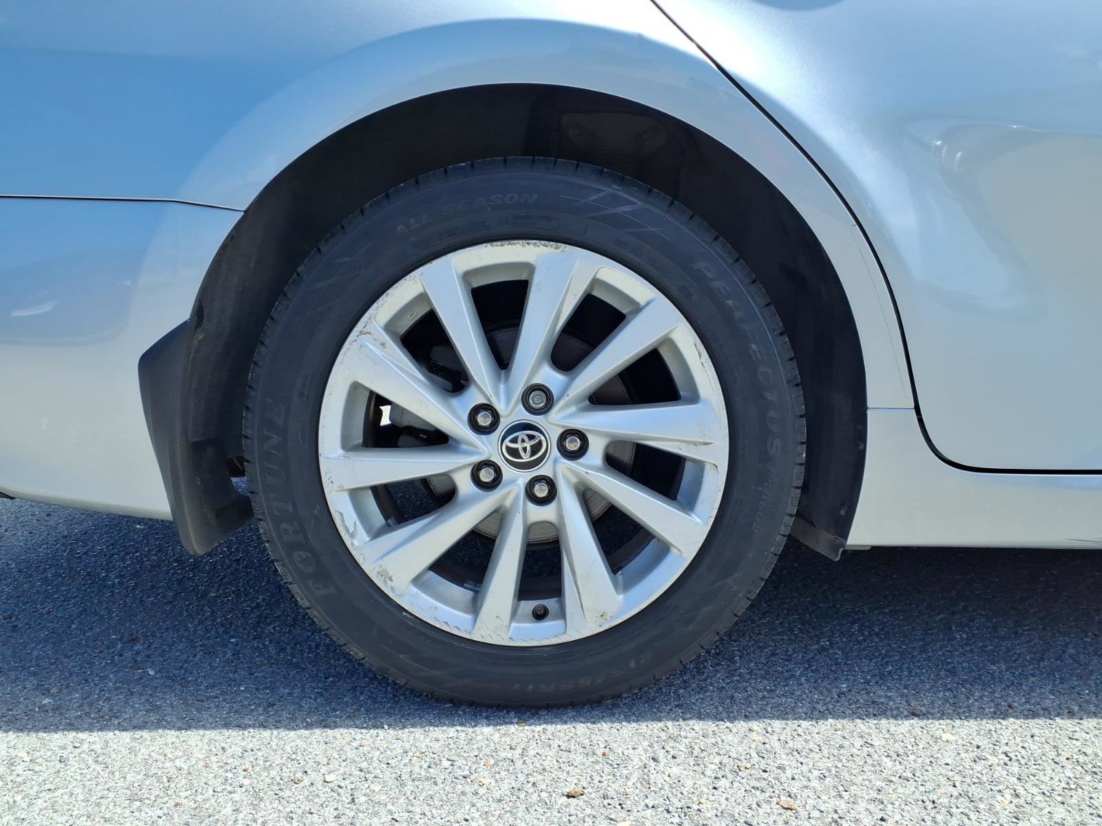 Used 2022 Toyota Camry LE FWD image 25