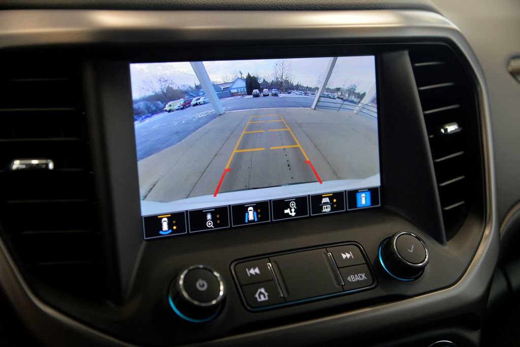 Used 2022 GMC Acadia AT4 w/ Technology Package image 20