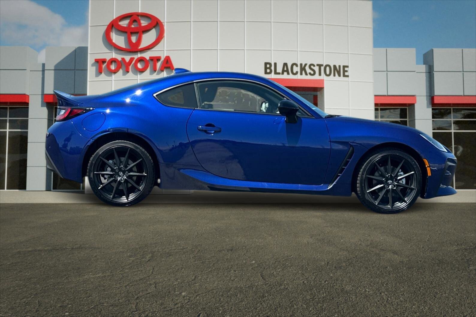 Used 2026 Toyota GR86 Premium w/ ALL Weather Mat Package (TMS) RWD image 2