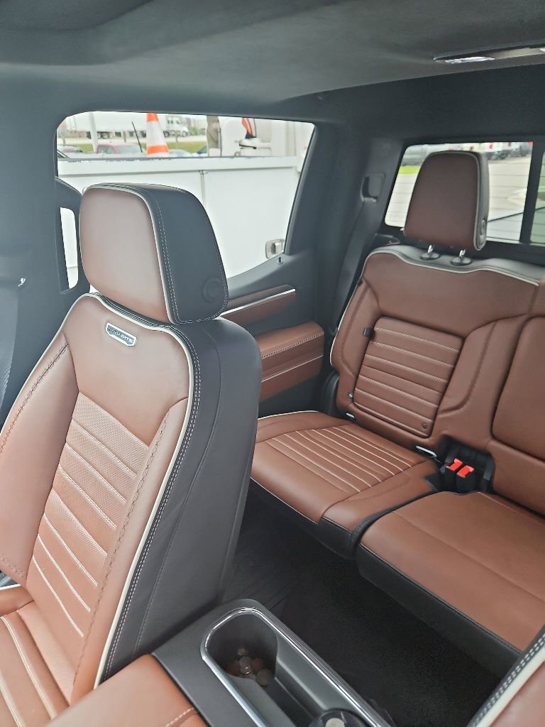 Used 2024 GMC Sierra 1500 Denali Ultimate AWD/4WD image 6