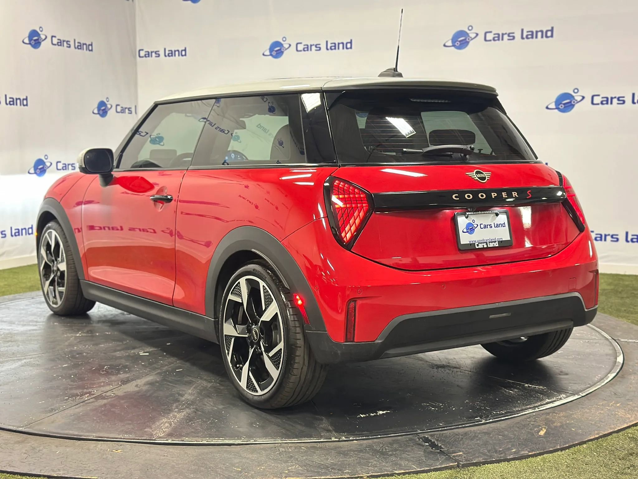 Used 2025 MINI Cooper S FWD image 5