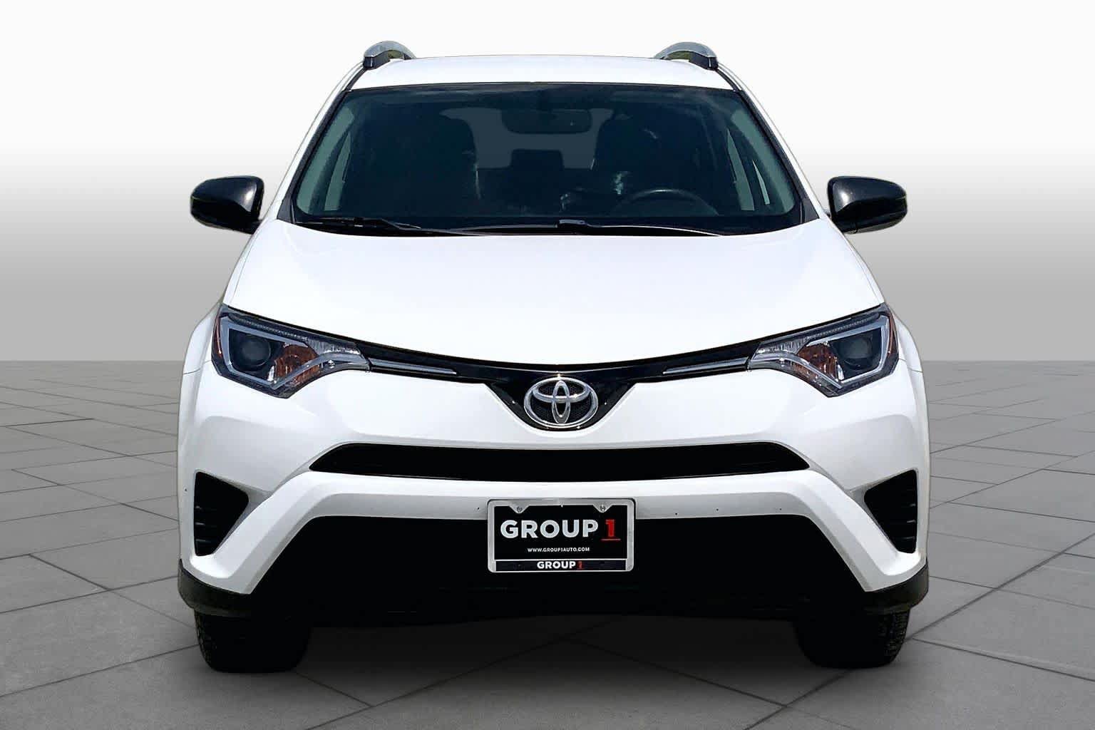 Used 2016 Toyota RAV4 LE FWD image 4