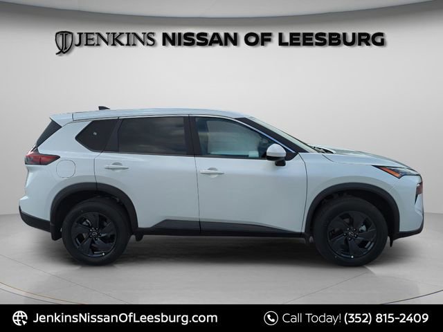 New 2026 Nissan Rogue SV image 3