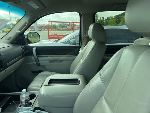 Used 2011 Chevrolet Silverado 1500 LT w/ Regional Value Package RWD image 4