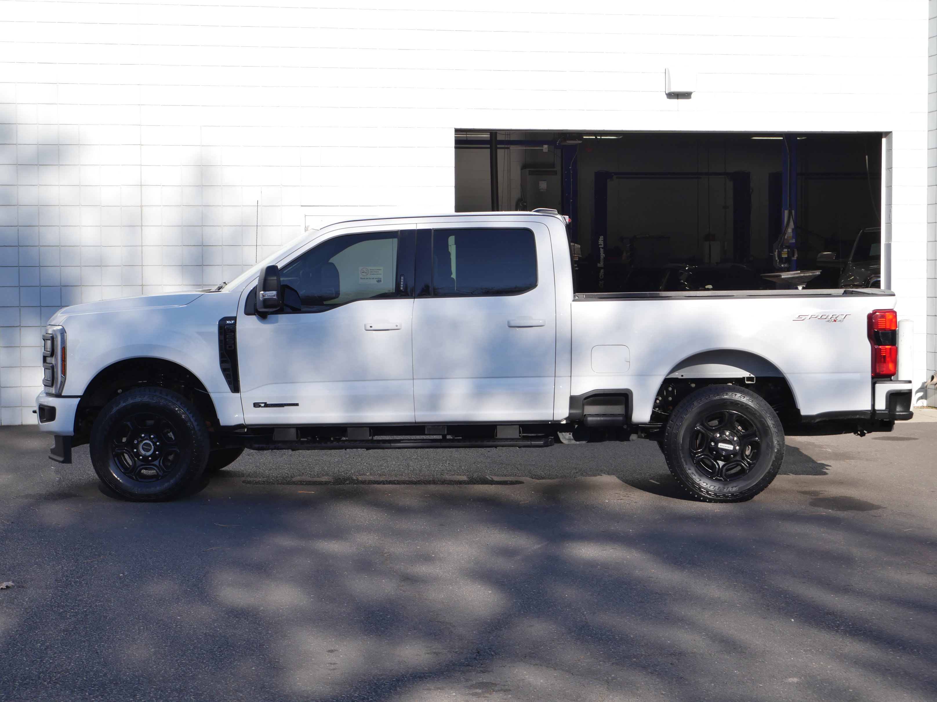 Certified 2024 Ford F250 XLT w/ XLT Premium Package image 16