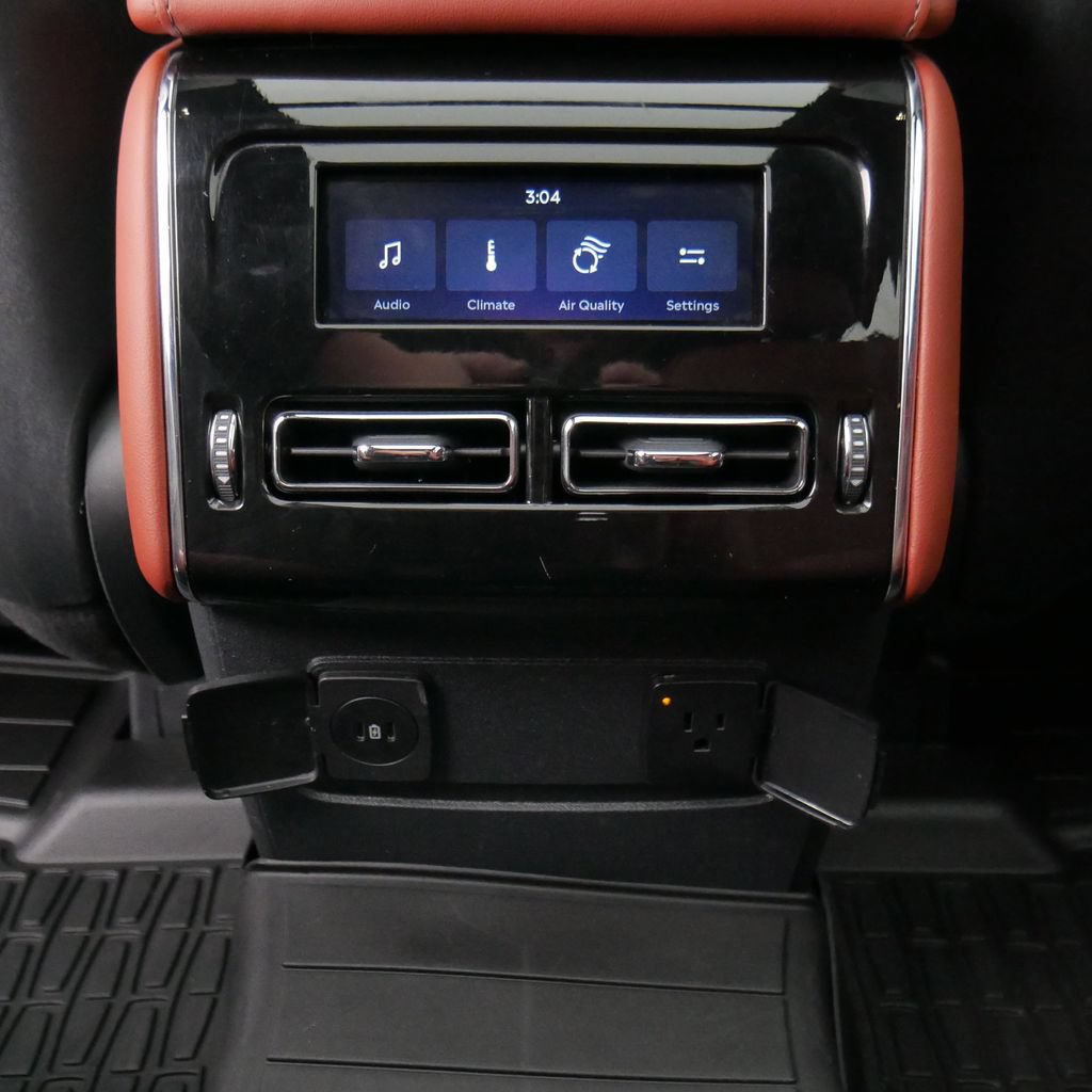 Used 2025 Lincoln Aviator Reserve w/ Jet Appearance Package AWD/4WD image 30