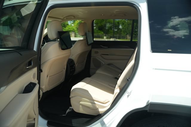 Used 2022 Jeep Grand Cherokee L Limited w/ Luxury Tech Group II AWD/4WD image 15
