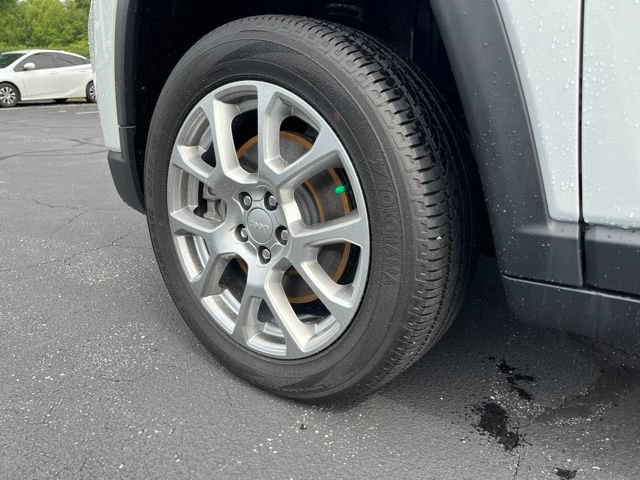 Used 2023 Jeep Compass Latitude AWD/4WD image 15