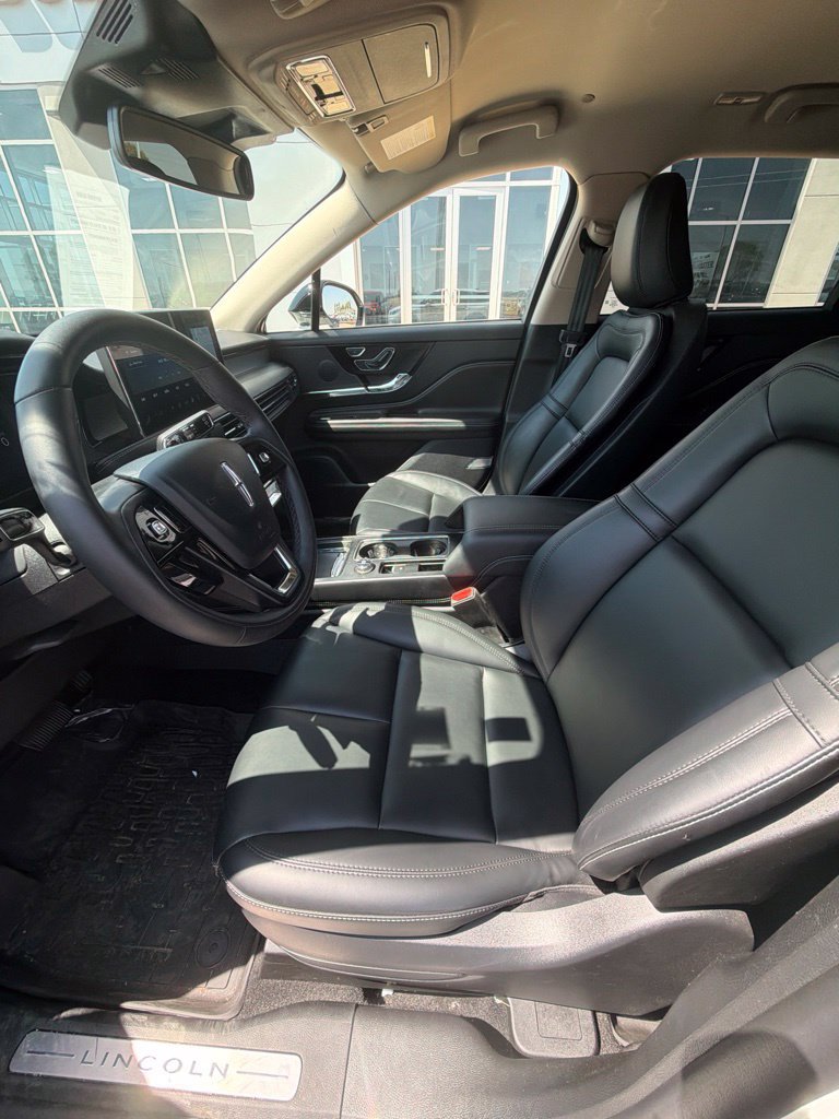 Used 2025 Lincoln Corsair FWD image 16