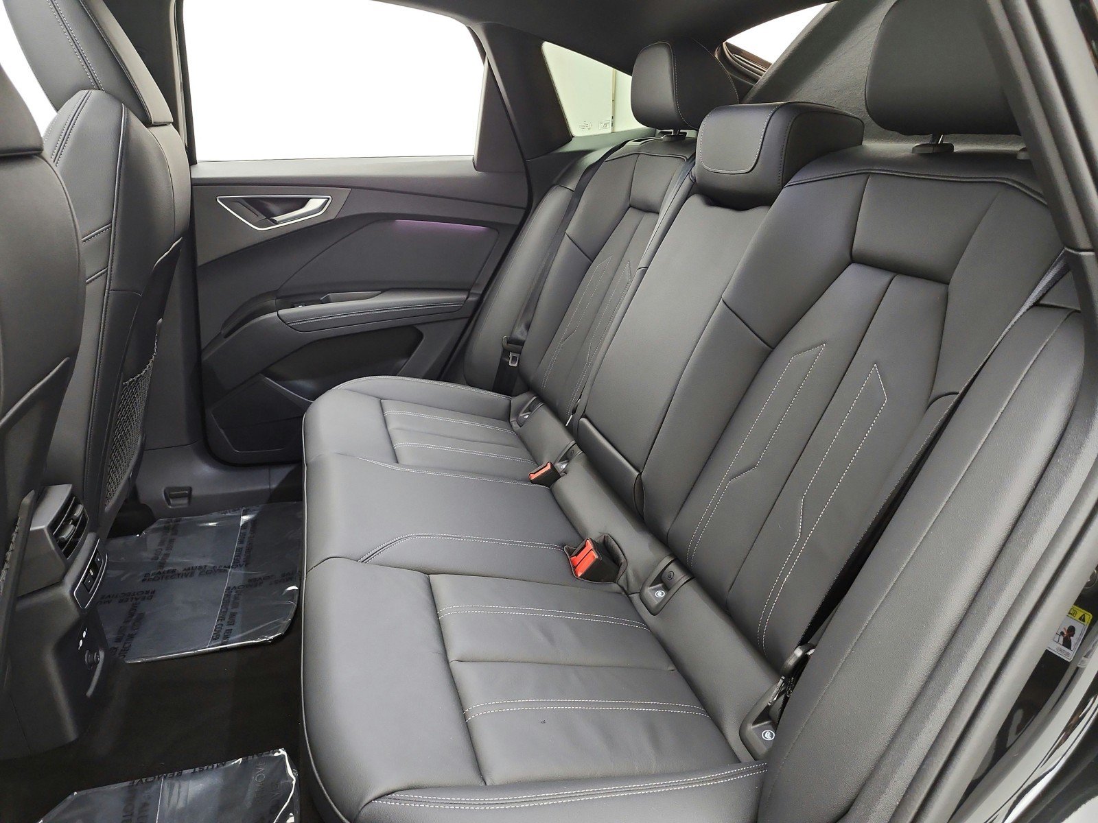 Used 2024 Audi Q4 e-tron Premium Plus w/ Premium Plus AWD/4WD image 15