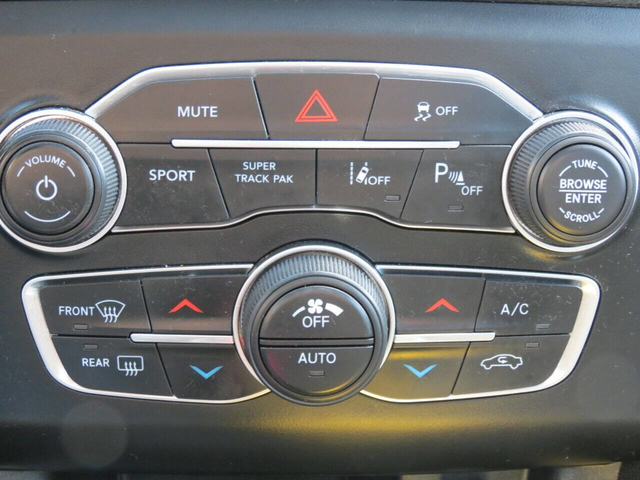 Used 2018 Dodge Charger GT image 20