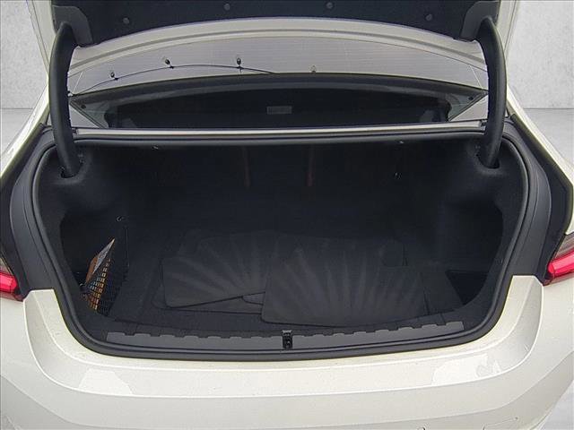 Used 2023 BMW 330i Sedan w/ Premium Package image 18