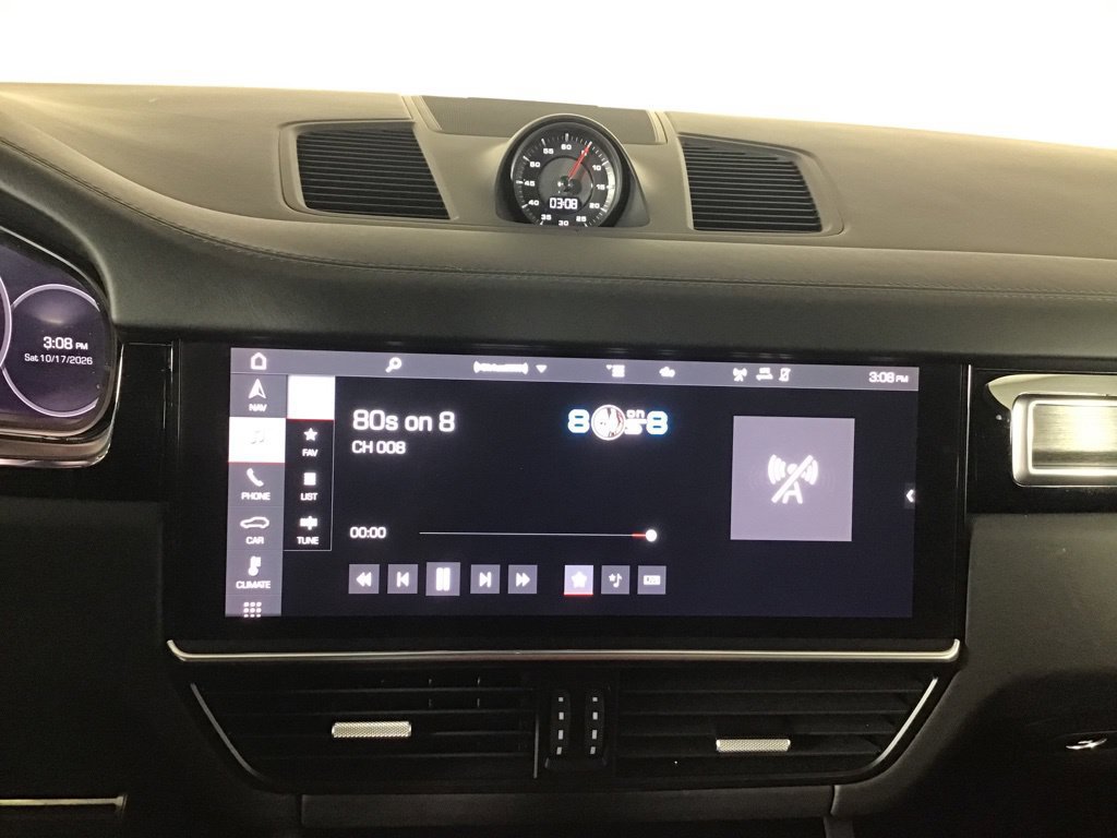 Certified 2021 Porsche Cayenne GTS AWD/4WD image 33