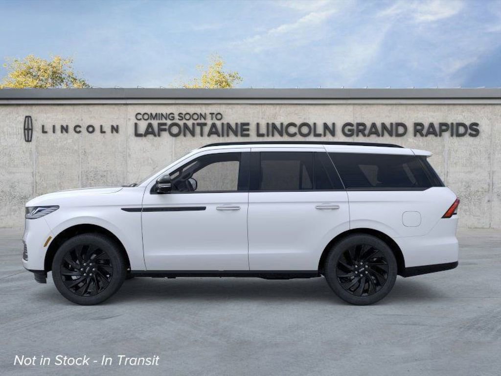 New 2026 Lincoln Navigator Reserve w/ Jet Appearance Package image 3