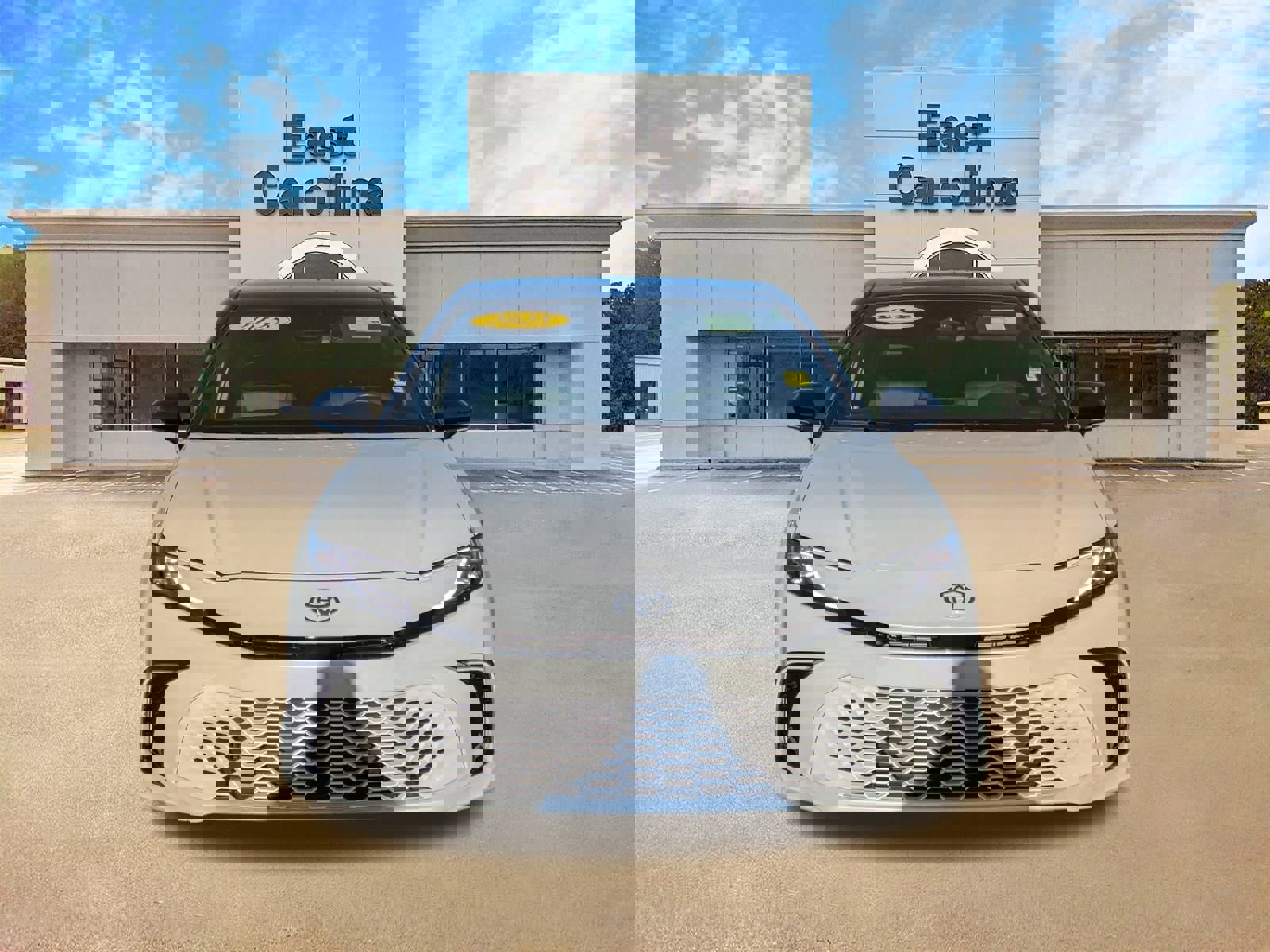 Used 2025 Toyota Camry image 8