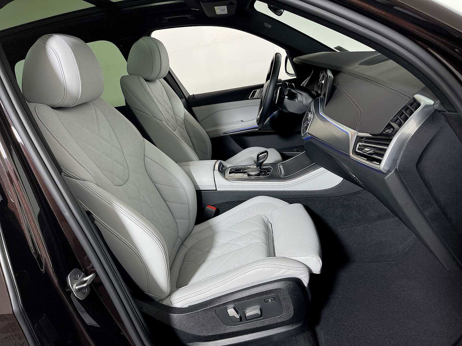 Certified 2023 BMW X5 xDrive40i w/ Premium Package image 24