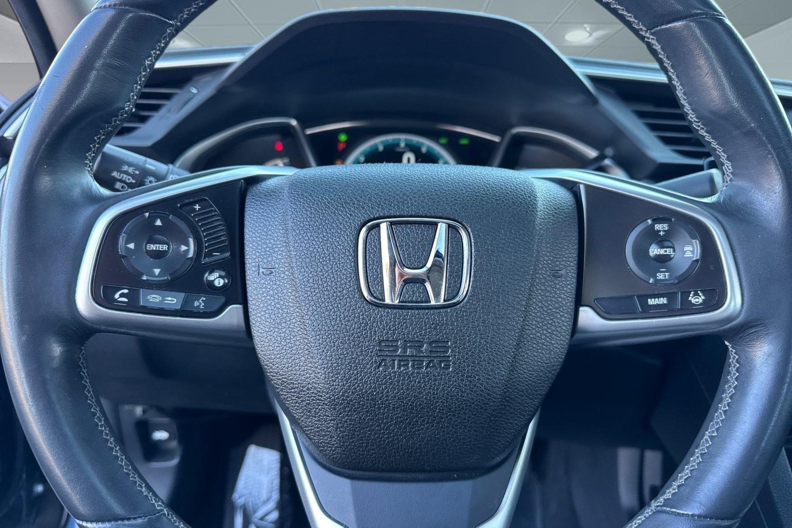 Used 2016 Honda Civic Touring image 10