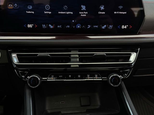 Used 2024 Chevrolet Traverse RS w/ LPO, Floor Liner Package image 28