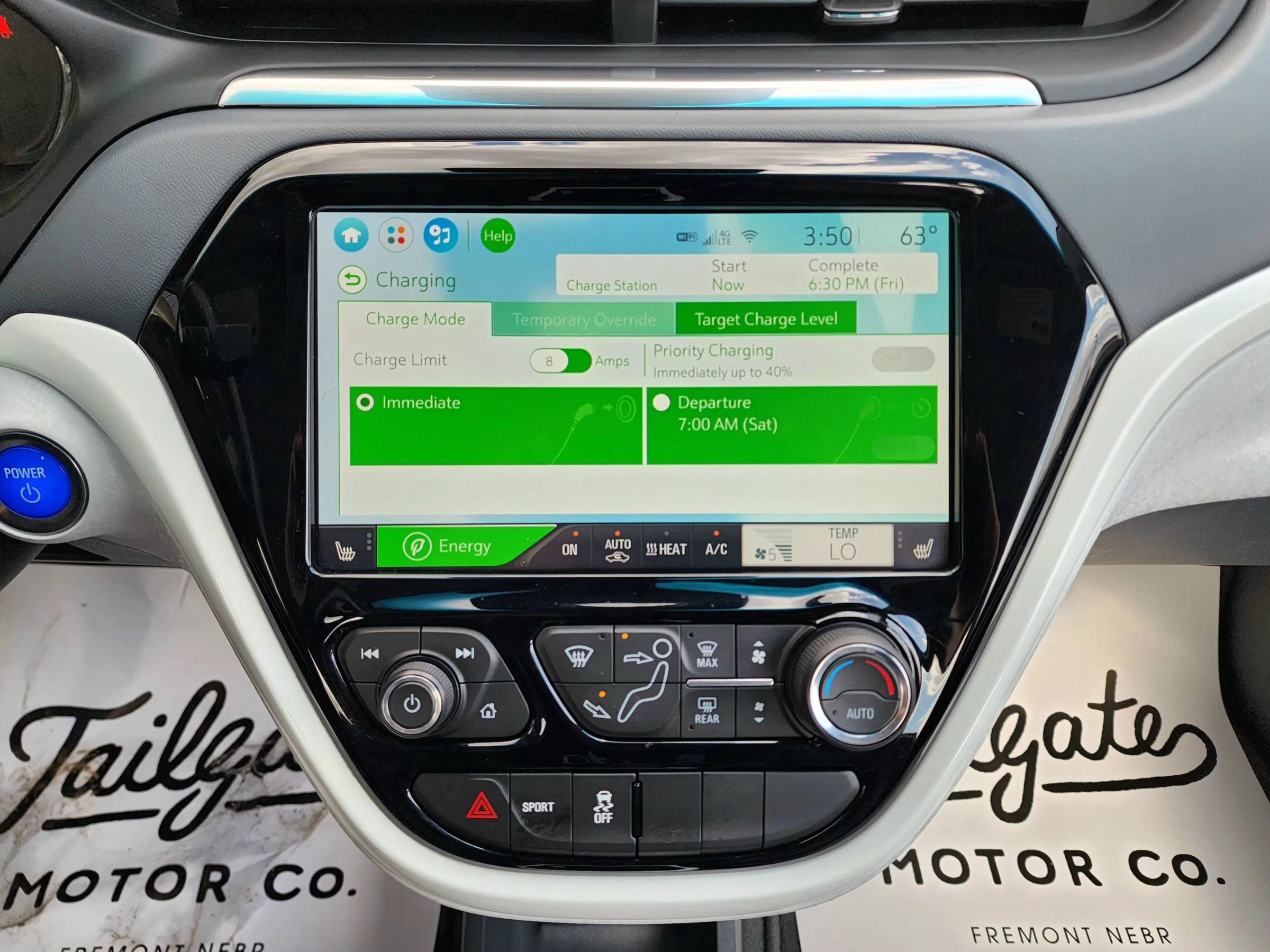 Used 2019 Chevrolet Bolt Premier w/ Infotainment Package FWD image 18