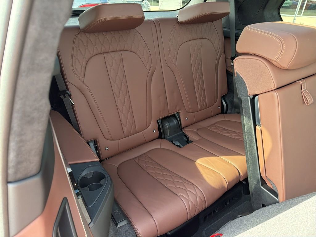 Used 2025 BMW X7 M60i w/ Executive Package AWD/4WD image 21