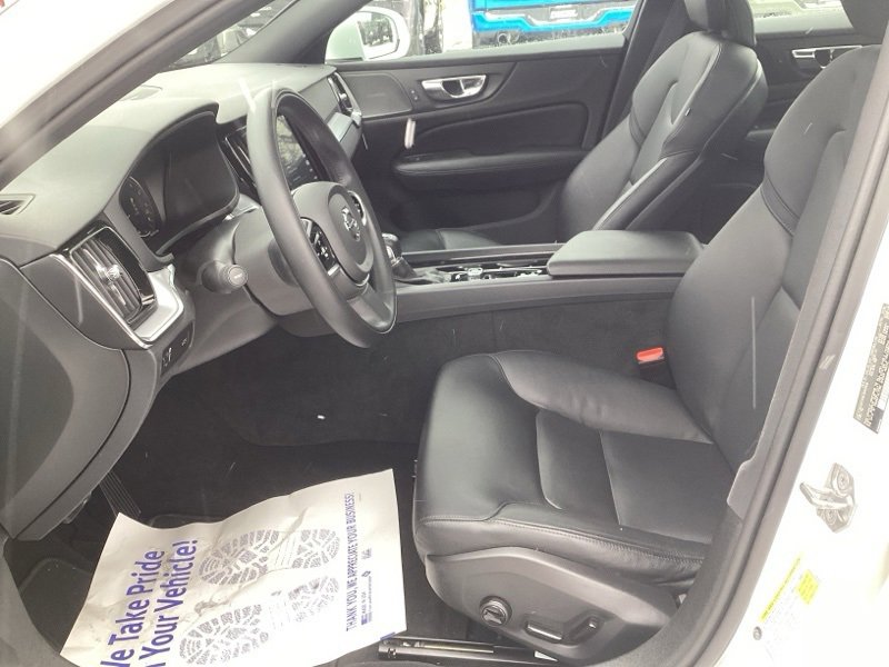 Used 2020 Volvo S60 T6 Momentum image 24