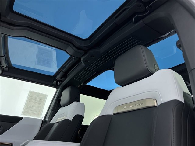 Used 2024 GMC Hummer EV 2X w/ Extreme Off-Road Package image 19