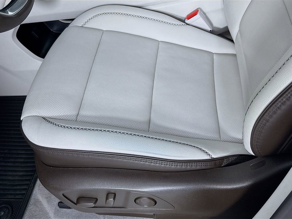 Used 2024 GMC Acadia Denali image 20