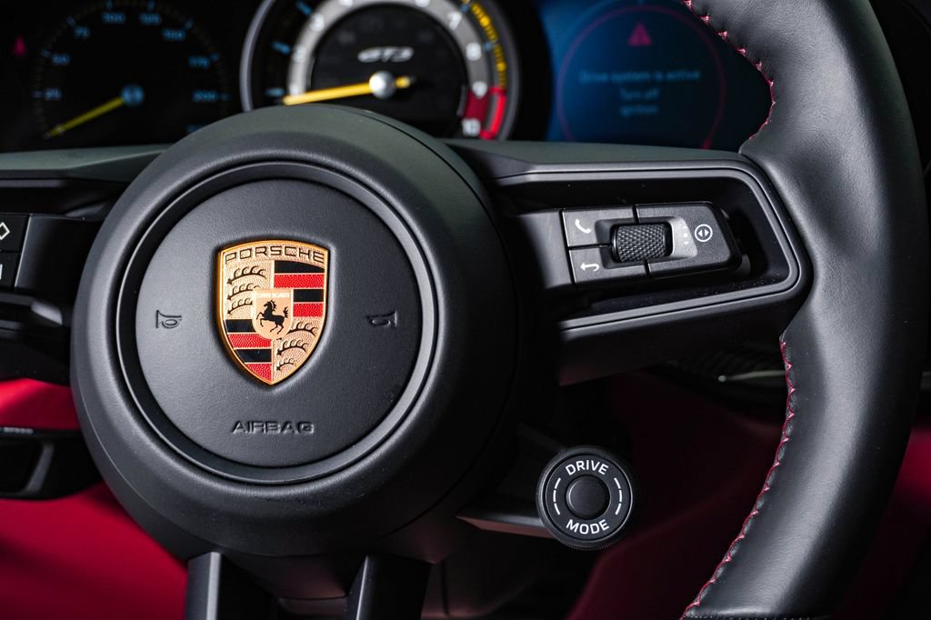 Certified 2024 Porsche 911 GT3 RWD image 23